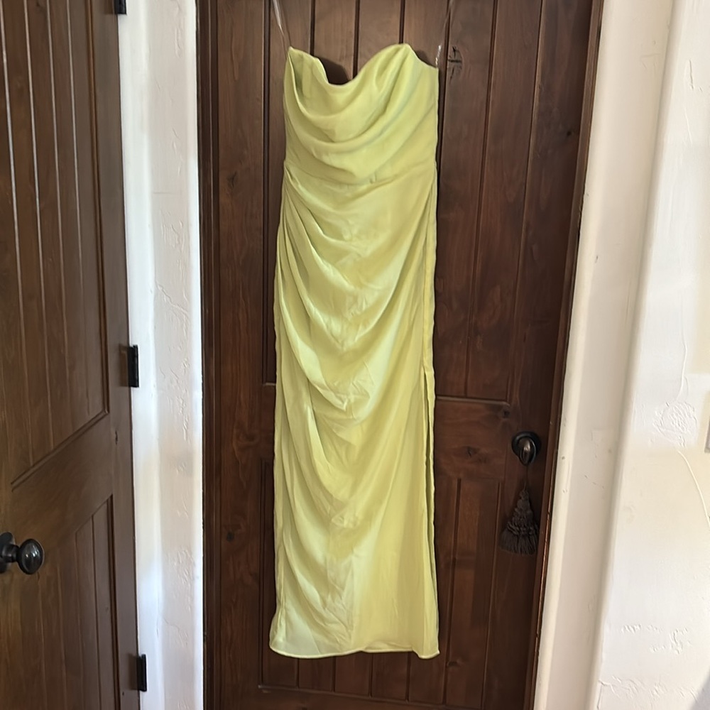 House of CB Adrienne Lime Strapless Gown Medium $345